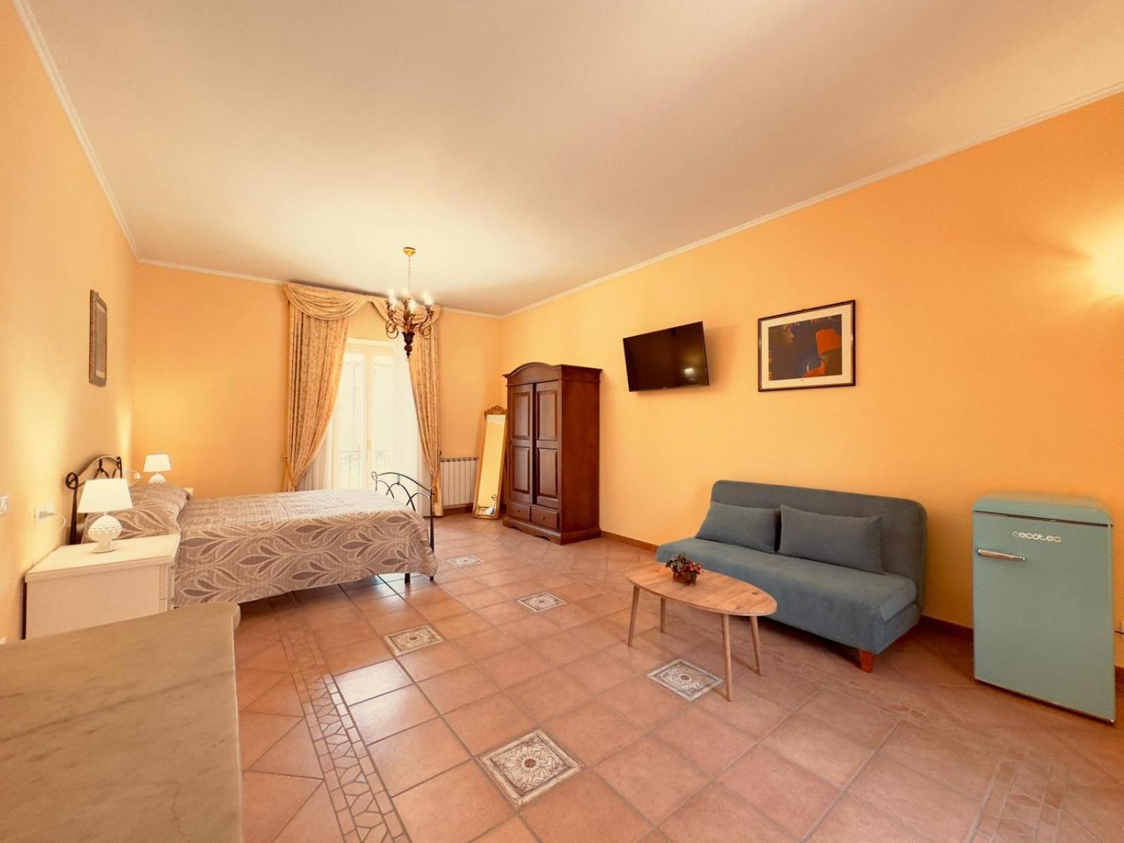 Casa Pepe - Fondi Vertice Rooms Εξωτερικό φωτογραφία