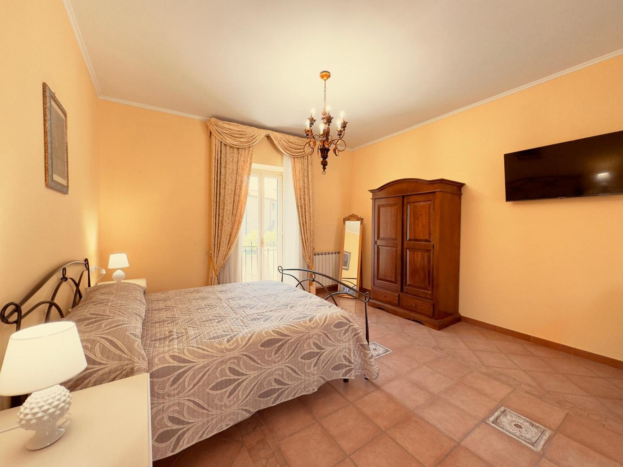 Casa Pepe - Fondi Vertice Rooms Εξωτερικό φωτογραφία