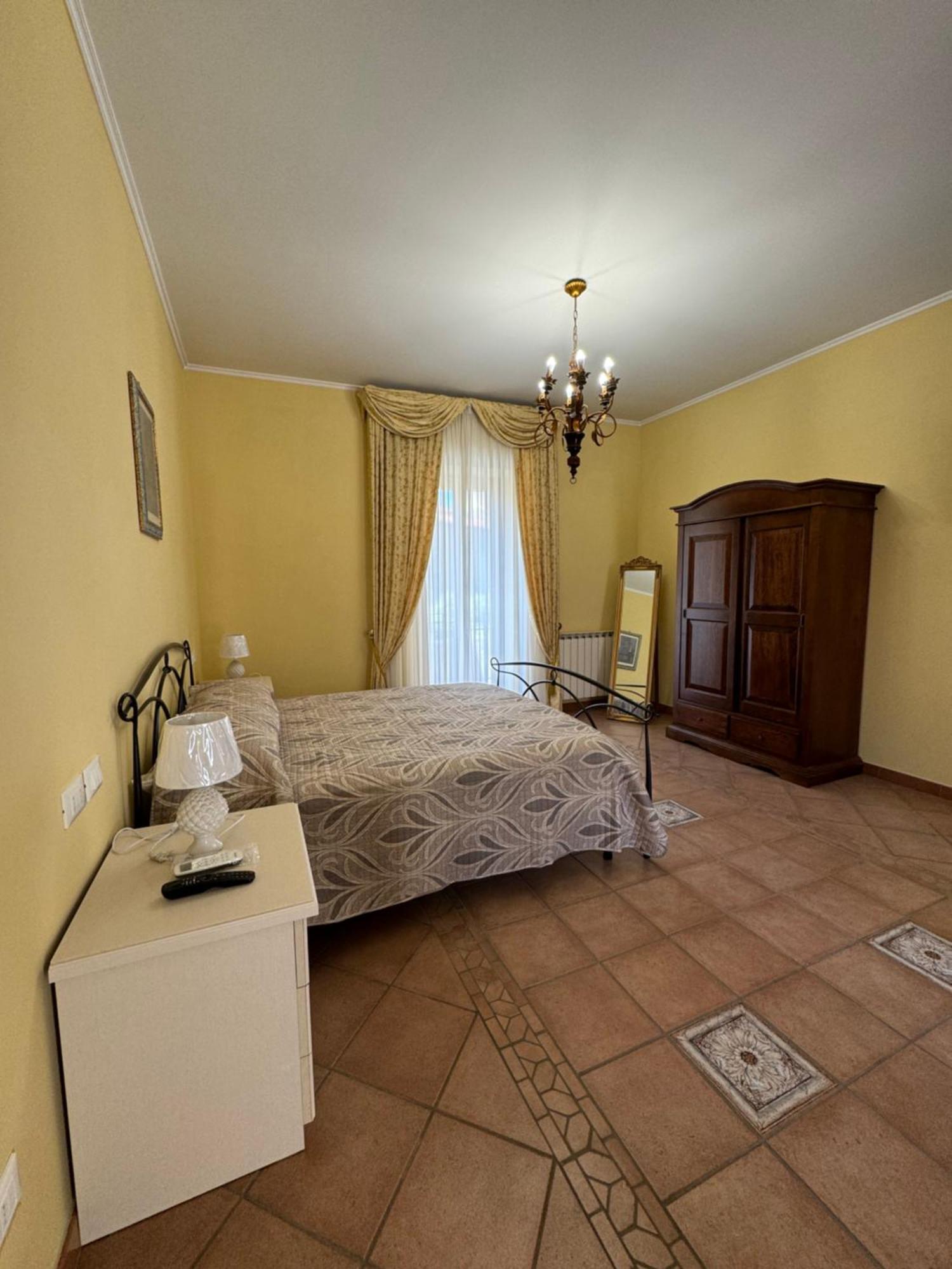 Casa Pepe - Fondi Vertice Rooms Εξωτερικό φωτογραφία